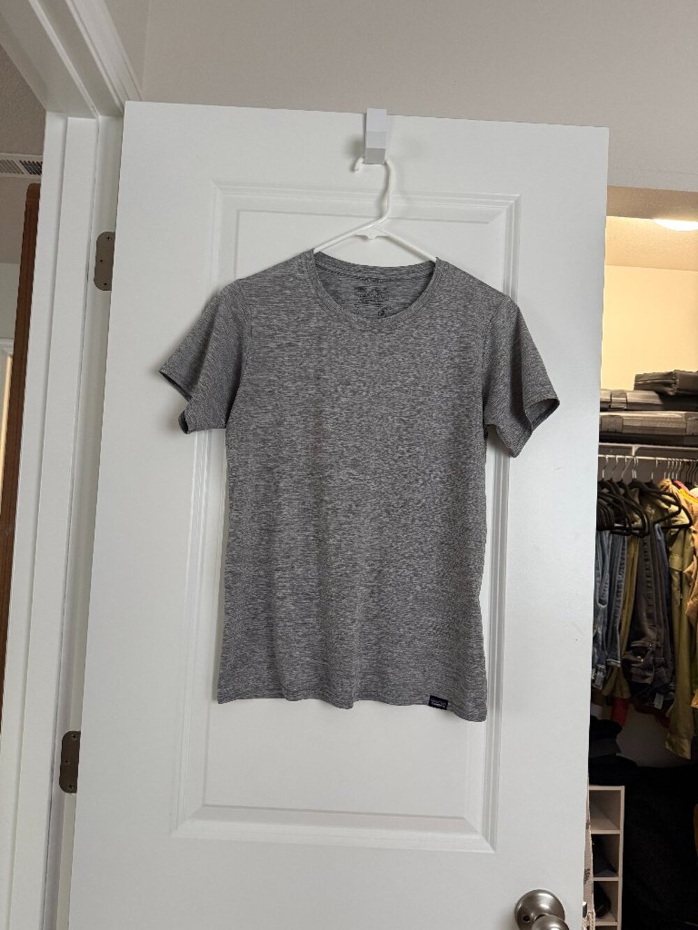 Patagonia W Capilene Cool Daily Shirt Small